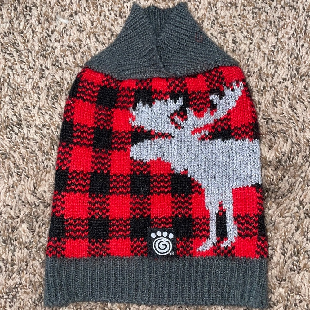 Winter sweater for a small dog or a kitten